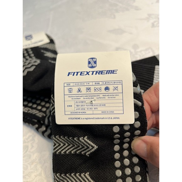 NWT ~ 3 Pairs of Women’s FitExtreme Black Gray Crew Socks Athletic - Picture 4 of 9